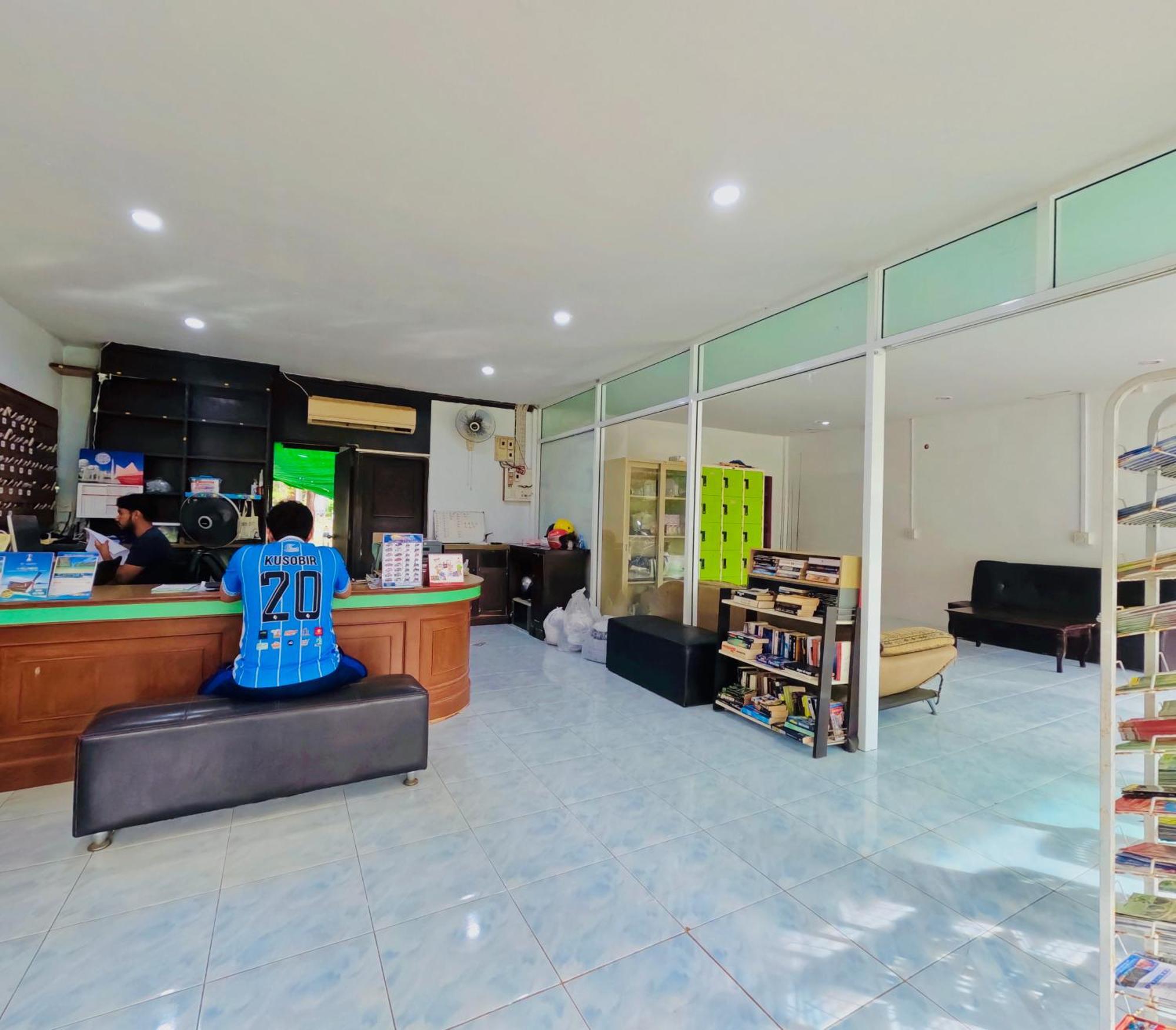 Lanta Palm Beach Resort Krabi , Koh Lanta - SHA Plus Bagian luar foto
