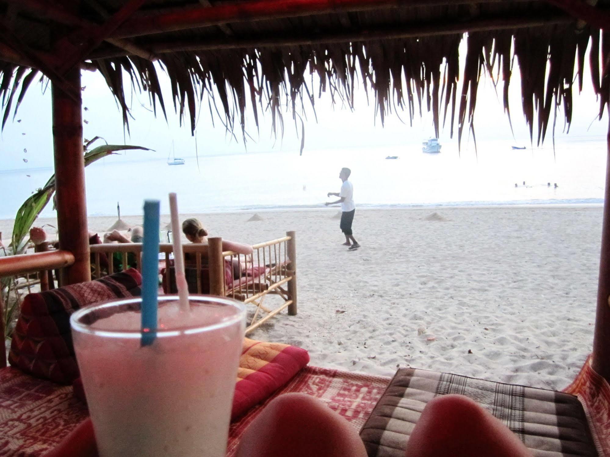Lanta Palm Beach Resort Krabi , Koh Lanta - SHA Plus Bagian luar foto