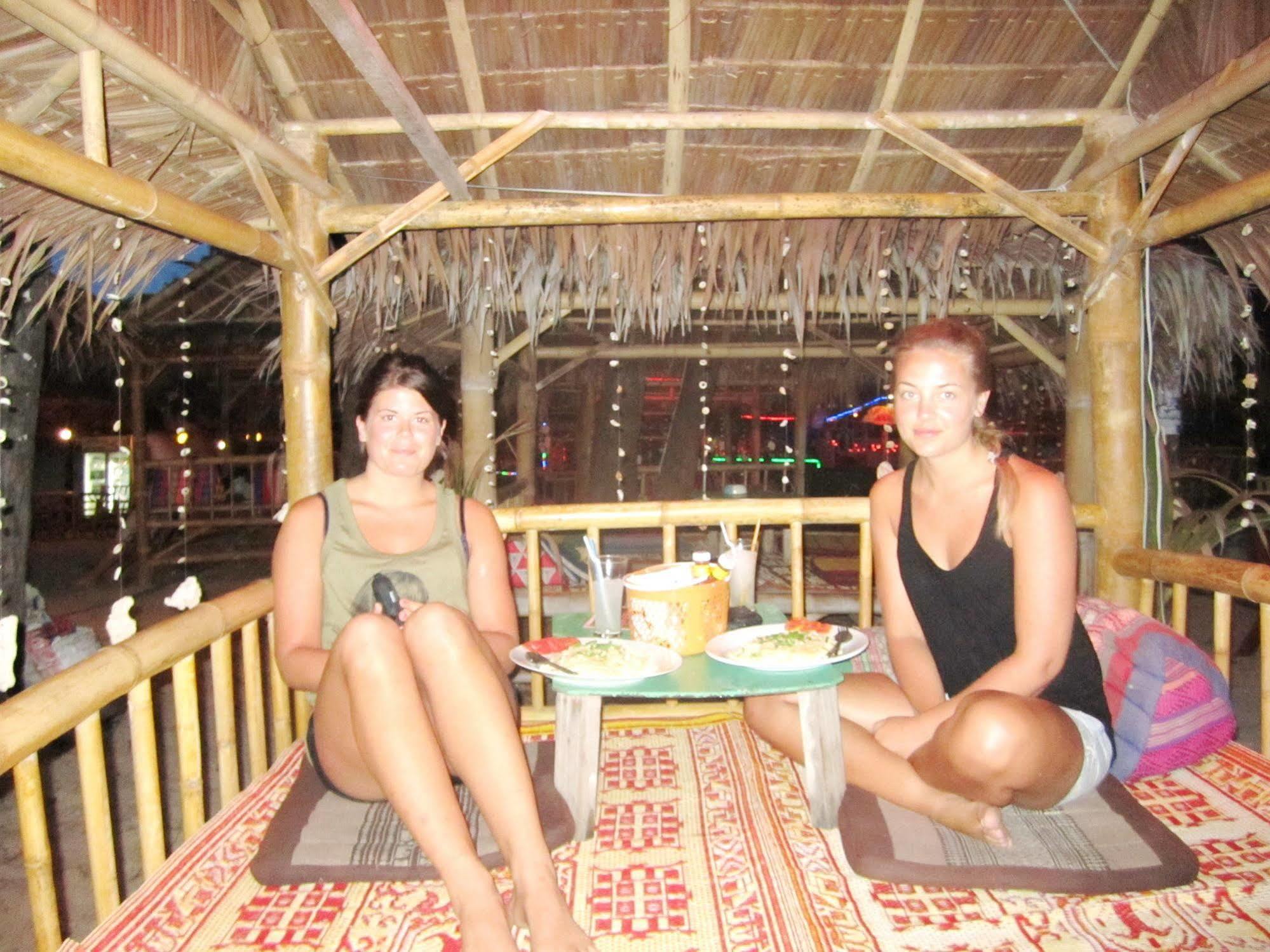 Lanta Palm Beach Resort Krabi , Koh Lanta - SHA Plus Bagian luar foto
